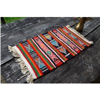 Kelim Teppich Handgewebter Teppich Läufer Aus Wolle | 70 X 36 cm Kelim Teppich Handgewebter Teppich Läufer Aus Wolle | 70 X 36 cm von vintagdesign
