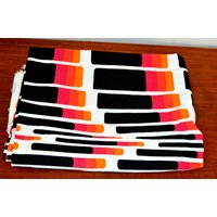 Schöner Fester Vintage Stoff Schwarz /Orange Mid Century Retro Stuff von vintageBagsAndCo