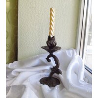 Schwarzer Metallkerzenhalter, Kerzenhalter Aus Der Sowjetunion, Weihnachtskerzenhalter, Jubiläumsmetallgeschenk, Einweihungsgeschenk, Metallwohndekor Schwarzer Metallkerzenhalter, Kerzenhalter Aus Der Sowjetunion, Weihnachtskerzenhalter, Jubiläumsmetallgeschenk, Einweihungsgeschenk, Metallwohndekor von vintageNB