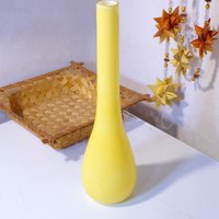 Elegante Vase Glas Gelb Innen Weiß Elegante Vase Glas Gelb Innen Weiß von vintagehappimillAT