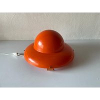 Pop Art Orange Plastic Polyester Ufo Design Lovely Table Lamp, 1970S, Italy Pop Art Orange Plastic Polyester Ufo Design Lovely Table Lamp, 1970S, Italy von vintageinmode
