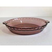 Vintage Amethyst Pyrex Glas Tortenplatte 24 cm Lila # 229 Gekrimpte Tiefe Dish Plate Mint Zustand von vintagepointstore