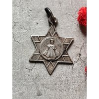 Seltene Antike Religiöse Medaille Von Jesus Prag in Form Eines Stern-Souvenirs Tongres Silberner Farbe von vintagereligious