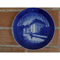 Vintage Royal Copenhagen Teller 1975 The Queen's Weihnachtsresidenz Dekoratives Sammlerstück Dänemark von vintagerose1234