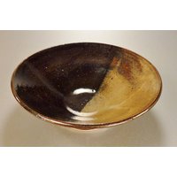 Moderne Studio Schale Keramik Signiert Braun Schwarz Grau Hohe Glasur 3 Hoch X 8 In. Durchmesser Von Cindy Koh von vintagevasso