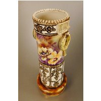 Nippon Moriage Golden Floral Weintrauben Handbemalt 13 in Tall As Found Base Repair von vintagevasso