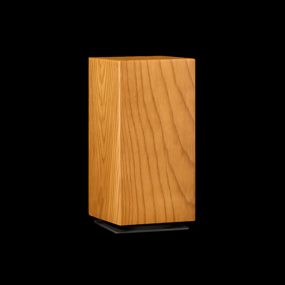 Messerhalter magnetisch – Designblock Ashcube | stabiles Holz & starke Haftung von von Deines & Wolf®