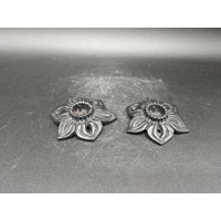 Nortorfer Gusswerke Kerzenständer | 2x Blüte Gusseisen Candle Holder Brutalist Brutalism Design 60S 60Er 70S 70Er Vintage von vonboege