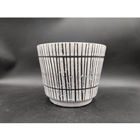 Scheurich Übertopf Cachepot Planter Pot Weiß Schwarz Keramik Ceramics West German Pottery Design 60S 60Er 70S 70Er Vintage Vtg Scheurich Übertopf Cachepot Planter Pot Weiß Schwarz Keramik Ceramics West German Pottery Design 60S 60Er 70S 70Er Vintage Vtg von vonboege