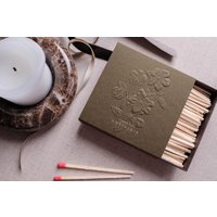 Zündhölzer Moosgrün | Coffee-Table-Style Embossing Christrose Weihnachten, Advent, Nikolausgeschenk, Weihnachtsgeschenk, Streichhölzer von vonnobel