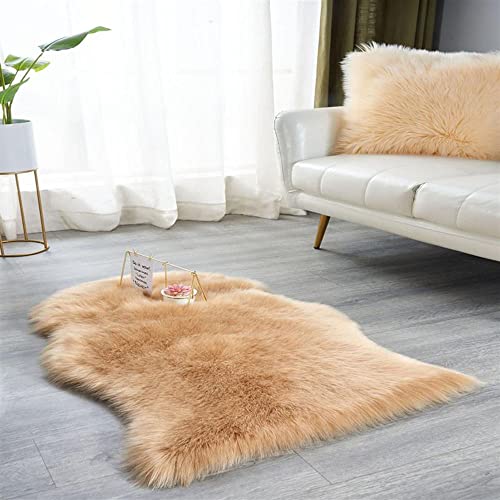 warmsile Faux Lammfell Schaffell Teppich Kunstfell Dekofell in Super weich Lammfellimitat Teppich Longhair Fell Optik Nachahmung Wolle Bettvorleger Sofa Matte,Khaki,60 x 90 cm von warmsile