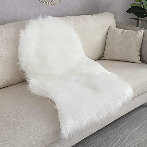 warmsile Lammfell Schaffell Teppich Bettvorleger Sofa Matte Echtes Naturfell Longhair Weiß Weich Und Flauschig Ideal Für Das Wohnzimmer, Unter Dem Kamin, Schlafzimmer,40 x 60 cm von warmsile