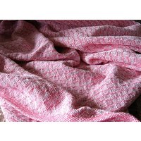 Handgewebte Baby Decke - Rose Pink Handgewebte Baby Decke - Rose Pink von warpedandwonderful