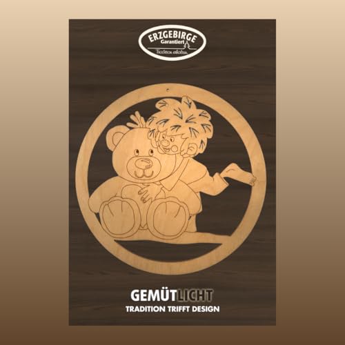 WEIGLA - Dekohänger aus Holz original Erzgebirge I Motiv Pumuckl mit Teddybär I Fensterbild I Wanddeko I schöne Geschenkidee I Deko innen I Weihnachtsdeko von weigla