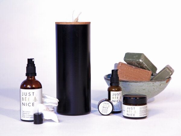 werkvoll by Lena Peter Nachhaltiger Badmülleimer FIRE - Upcycling Feuerlöscher von werkvoll by Lena Peter