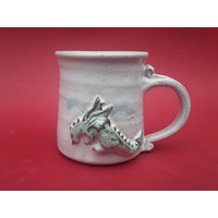 Tasse, Becher, Drache in Den Wolken, Handgedrehte Steinzeug Keramik Tasse, Becher, Drache in Den Wolken, Handgedrehte Steinzeug Keramik von westgreenpottery