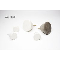 Großer Kegel Beton Wandhaken | Mantelhaken Handtuchhaken-| Haken Im Freien Wandhaken-| Scandi Hook Runde Moderne Flur von whitewashedshop