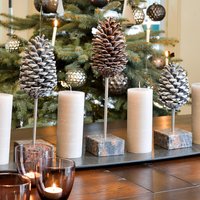 Design-Deko Mit Schwarzkieferzapfen Im Set "Tribus" Design-Deko Mit Schwarzkieferzapfen Im Set "Tribus" von wicklebensart