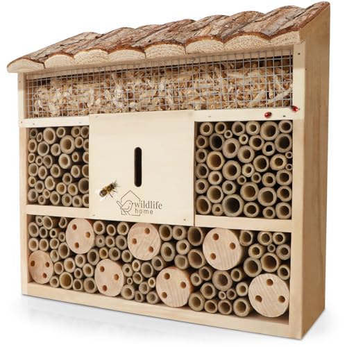 WILDLIFE HOME Bienenhotel Insektenhotel mit Rindendach I Unbehandelt, Bienenhaus aus Massiv-Holz für Bienen, Marienkäfer & Florfliegen, Insektenhaus I Nisthilfe Insektenhotel zum Aufhängen von wildlife home