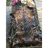 Handgeschnitzte Ziegenfelle von wildorchidaustralia