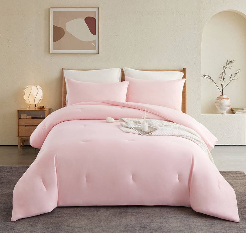 wohnTRAUM24 Microfaserbettdecke Bettdecke 135x200 200x200 cm, Ganzjahresdecke,Weich und Bügelfrei, Premium Qualität, uni, mit Kissenbezüge 80x80cm wohnTRAUM24 Microfaserbettdecke Bettdecke 135x200 200x200 cm, Ganzjahresdecke,Weich und Bügelfrei, Premium Qualität, uni, mit Kissenbezüge 80x80cm von wohnTRAUM24