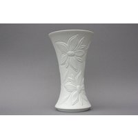 Biskuitvase Bisquitvase Weiße Vase Biskuit Porzellan Germany Blumenrelief 60Er 70Er von wohnraumformer