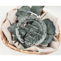 Christbaumanhänger | Acryl Personalisierter Weihnachtsschmuck Unser Erstes Weihnachten Kleines Wunder Im Bauch Regenbogenbaby von woodandweddingdesign