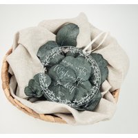 Christbaumanhänger | Acryl Personalisierter Weihnachtsschmuck Unser Erstes Weihnachten Zu Dritt Geschenkanhänger von woodandweddingdesign