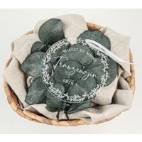 Christbaumanhänger | Acryl Personalisierter Weihnachtsschmuck Willst Du Meine Trauzeugin Sein Geschenkanhänger von woodandweddingdesign