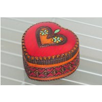 Schmuckkästchen Holzschatulle Holzkästchen Box Holzkiste Schatulle Holzbox Holz Kiste Truhe Schmuckkästchen Holzschatulle Holzkästchen Box Holzkiste Schatulle Holzbox Holz Kiste Truhe von woodendreams2013