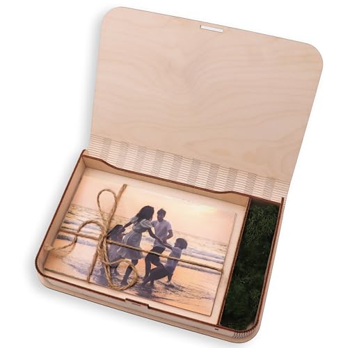 woodmanucom Foto Aufbewahrungsbox mit Deckel Gravur mit moos, Holzkiste Fotokiste, Holzbox Geschenkbox, Box für Fotos, Fotoalbum-Box Aufbewahrungsbox Holz Personalisiert (13x18, Natürlich) von woodmanucom