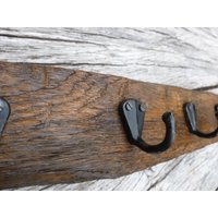 Schlüsselbrett Eiche Massiv Altholz 6 Schwarze Metallhaken Langlebig Loft Upcycling Unikat Schlüsselbrett Eiche Massiv Altholz 6 Schwarze Metallhaken Langlebig Loft Upcycling Unikat von woodreused