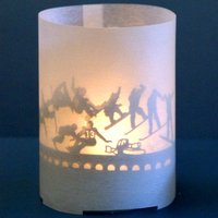 Snowboard Tube T-Light Schattenspiel - Silhouette Projektion, Winterdeko, Geschenkidee Für Snowboard-Fans Inklusive Kerze Snowboard Tube T-Light Schattenspiel - Silhouette Projektion, Winterdeko, Geschenkidee Für Snowboard-Fans Inklusive Kerze von www13grammcom