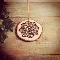 Räucherstäbchen-Halter Gelaserte Baumscheibe Holz R69 von wwwBastelholicde