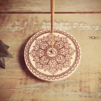 Räucherstäbchen-Halter Gelaserte Baumscheibe Holz R80 von wwwBastelholicde