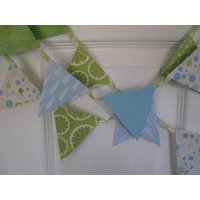 Lime Aid Sommer Banner-Garland Ozean Blau/Küstenblau von wylddesign