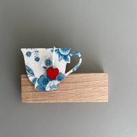 You Are My Cup Of Tea Geschenkbox Handgemachte Teetasse Als Regal Dekor You Are My Cup Of Tea Geschenkbox Handgemachte Teetasse Als Regal Dekor von xxxRedStitcHxxx