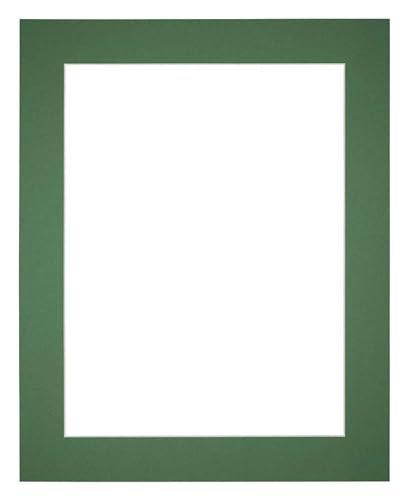 yd. Passepartout 40x50 cm für Fotogröße 30x40 - Waldgrün - Museumkarton - Außenmaße 40x50 cm - Innengröße 30x40 cm yd. Passepartout 40x50 cm für Fotogröße 30x40 - Waldgrün - Museumkarton - Außenmaße 40x50 cm - Innengröße 30x40 cm von yd.