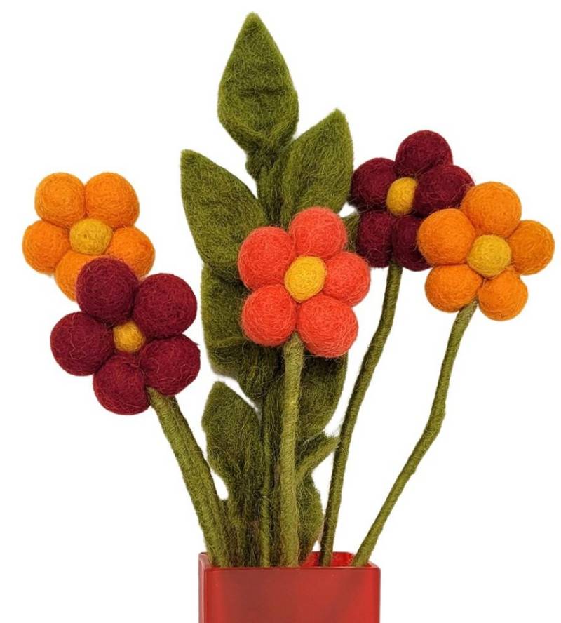 your castle Dekokranz Bunter Blumenstrauss aus handgearbeiteten Filzblumen Fair-Trade von your castle