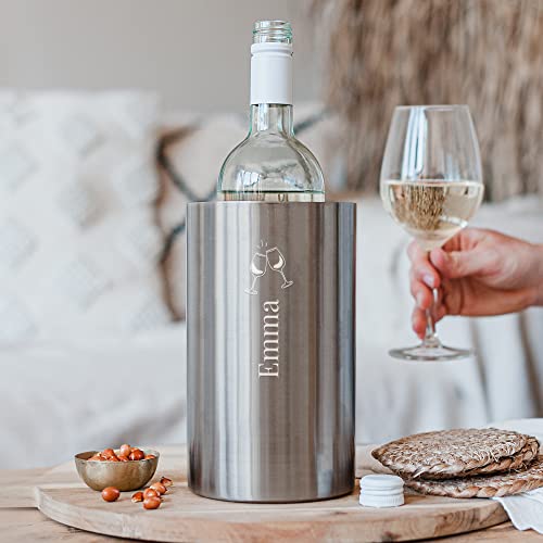 Weinkühler mit Gravur personalisiert - Hochzeitsgeschenk für Weinliebhaber mit Name oder Text graviert, doppelwandiger Edelstahl für langanhaltende Kühlung - Geschenkidee für Hochzeit oder Jahrestag Weinkühler mit Gravur personalisiert - Hochzeitsgeschenk für Weinliebhaber mit Name oder Text graviert, doppelwandiger Edelstahl für langanhaltende Kühlung - Geschenkidee für Hochzeit oder Jahrestag von your surprise