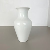 Small Op Art Vase Porcelain German By Kpm Berlin Porcelain, Germany, 1960 | Bisquit Danish Modern Art Deco von yourhomeplus
