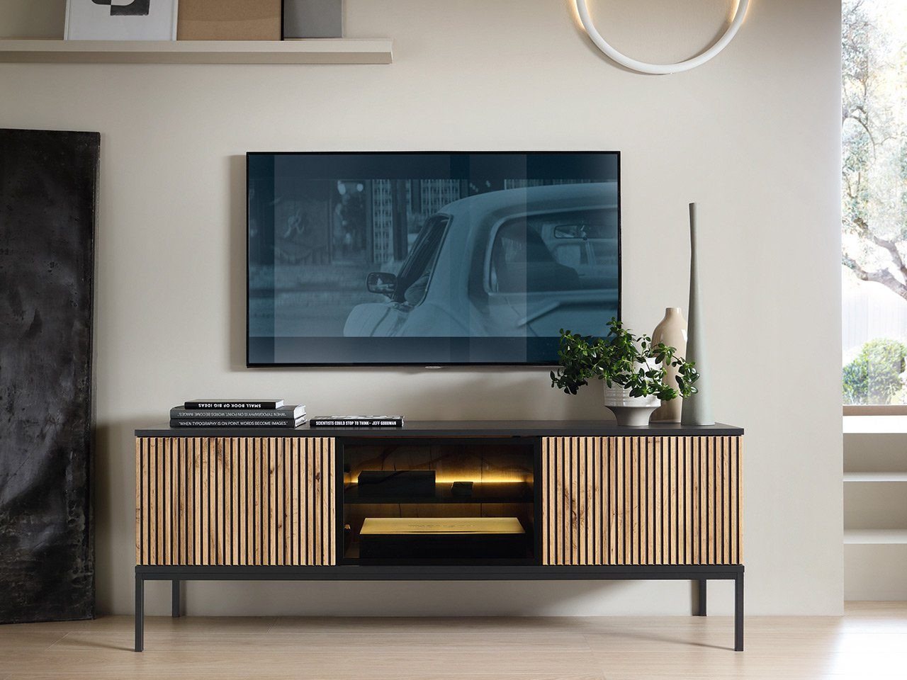 yourhouse24 TV-Schrank Sento RTV154 mit LED-Beleuchtung, Schwarze Untergestell aus Metall yourhouse24 TV-Schrank Sento RTV154 mit LED-Beleuchtung, Schwarze Untergestell aus Metall von yourhouse24