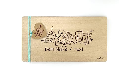 Holzbrettchen Hier krümelt... personalisiert mit Namen - Frühstücksbrett für Kinder mit Gravur - Geschenkidee Kindergeburtstag - von zAcheR-fineT von zAcheR-fineT-design