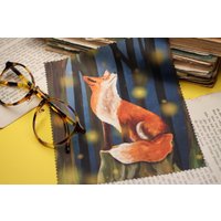 Reinigungstuch - Fuchs Mit Glühwürmchen Wald Microfasertuch Für Brille, Bildschirm Und Objektiv Adventskalender Eigene Illustration von zeilenzumtee