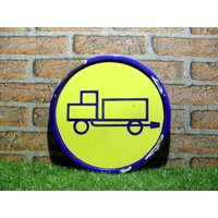 Vintage Emaille Lkw Schild Industrial Sicherheit Decor | 32 cm Vintage Emaille Lkw Schild Industrial Sicherheit Decor | 32 cm von zografa