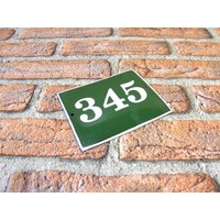 Vintage Grünes Emaille Hausnummer Schild 345 Strasse Adresse Vintage Grünes Emaille Hausnummer Schild 345 Strasse Adresse von zografa