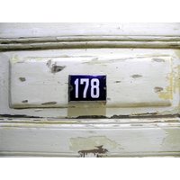 Vintage Hausnummer Emaille Schild 178 Außen Straßen-Schild Vintage Hausnummer Emaille Schild 178 Außen Straßen-Schild von zografa