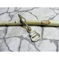 Vintage Messing Flaschenöffner Kunstvolles Bar Accessoire Vintage Messing Flaschenöffner Kunstvolles Bar Accessoire von zografa