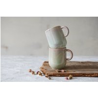 Set Von Zwei Keramik Bechern Mit Henkel, Terrakotta-Rose/Pistazien-Grüne Glasur, Keramik-Kaffeetassen, 33 cm. Unze von zoharshaham